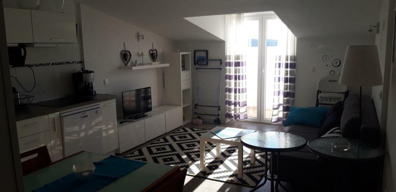Apartmani Riva Rogoznica  Kültér fotó