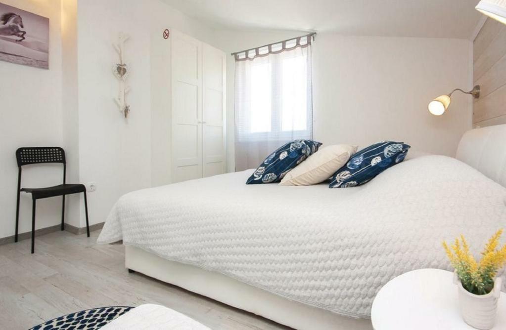 Apartmani Riva Rogoznica  Kültér fotó