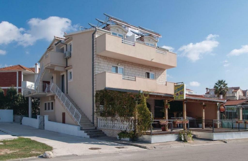 Apartmani Riva Rogoznica  Kültér fotó