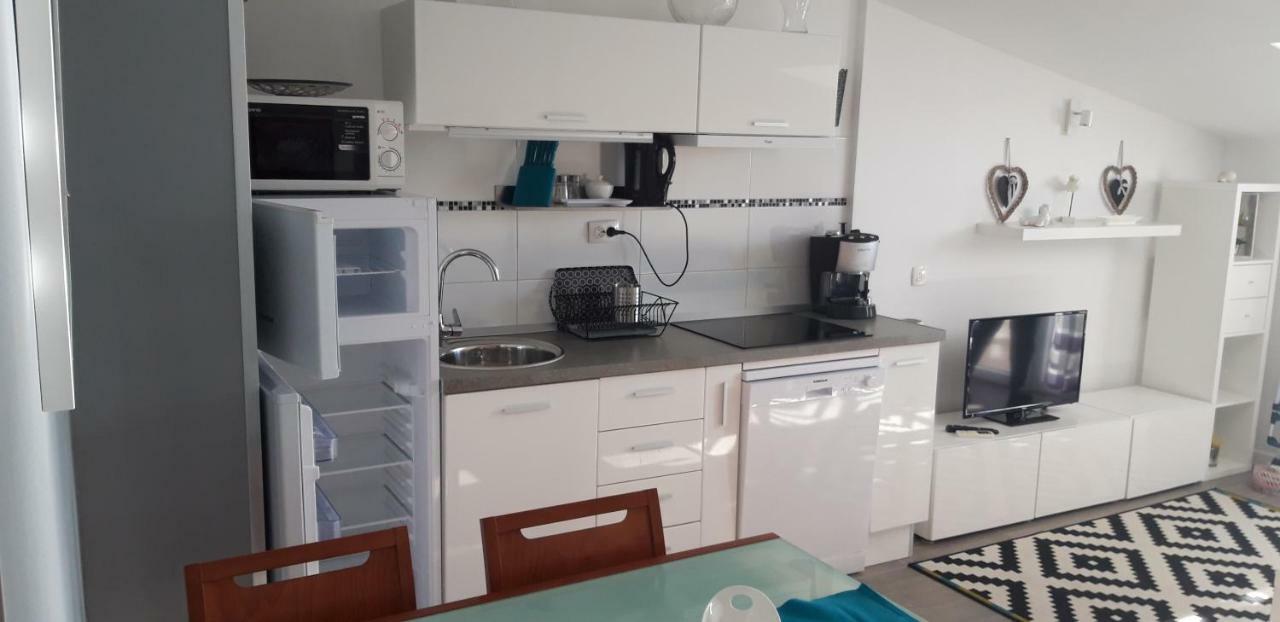 Apartmani Riva Rogoznica  Kültér fotó